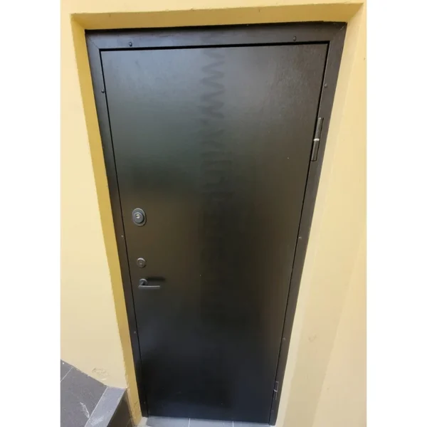 Šarvuotos lauko durys juodos spalvos GRAND SOLID WOOD 2270 Šarvuotos lauko durys juodos spalvos GRAND SOLID WOOD 2270